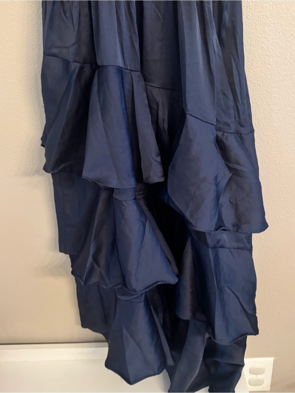 PETAL & PUP Seychelle Ruffle Dress - missing waist sash - Picture 4 of 6